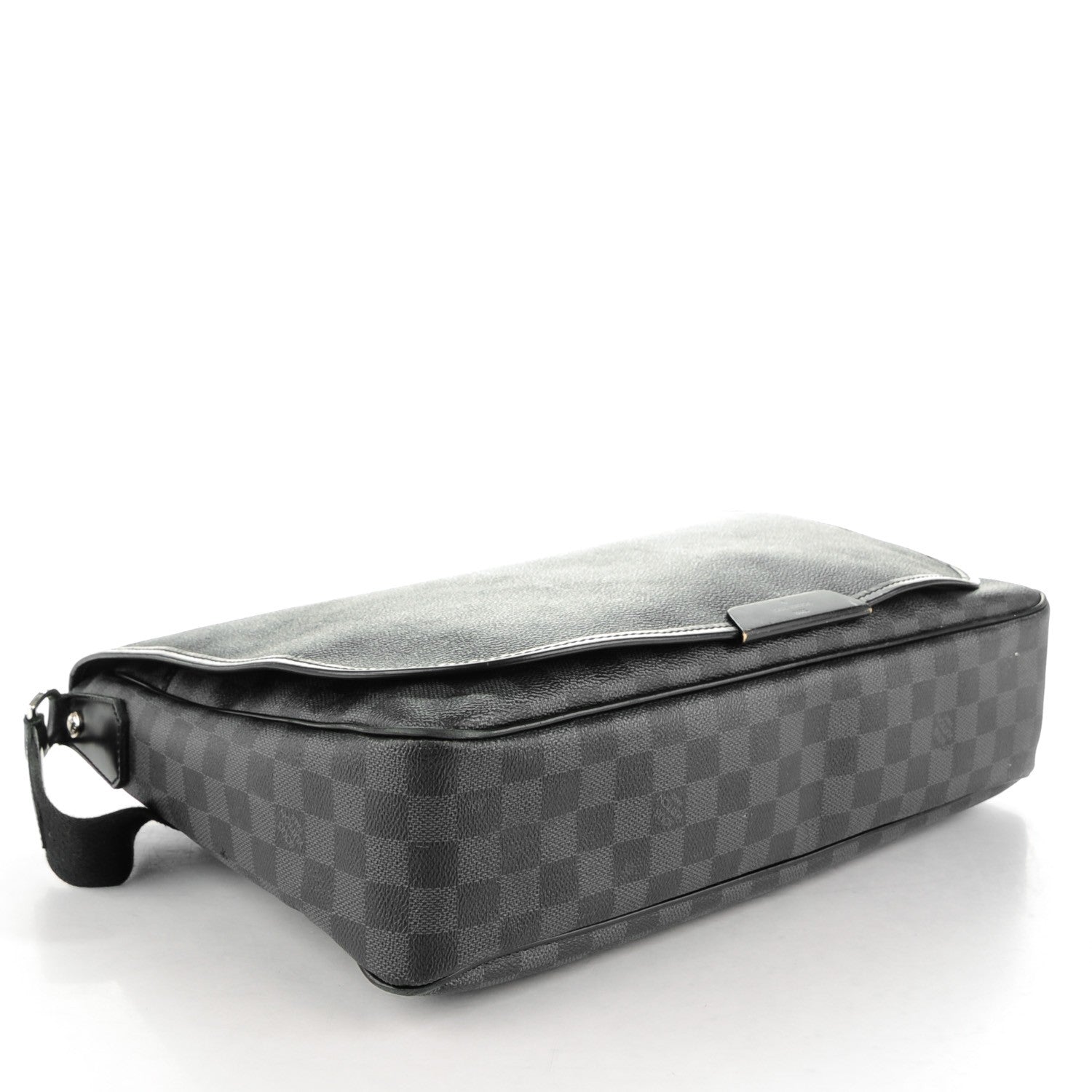 Louis Vuitton Damier Graphite Daniel GM 4 of 9