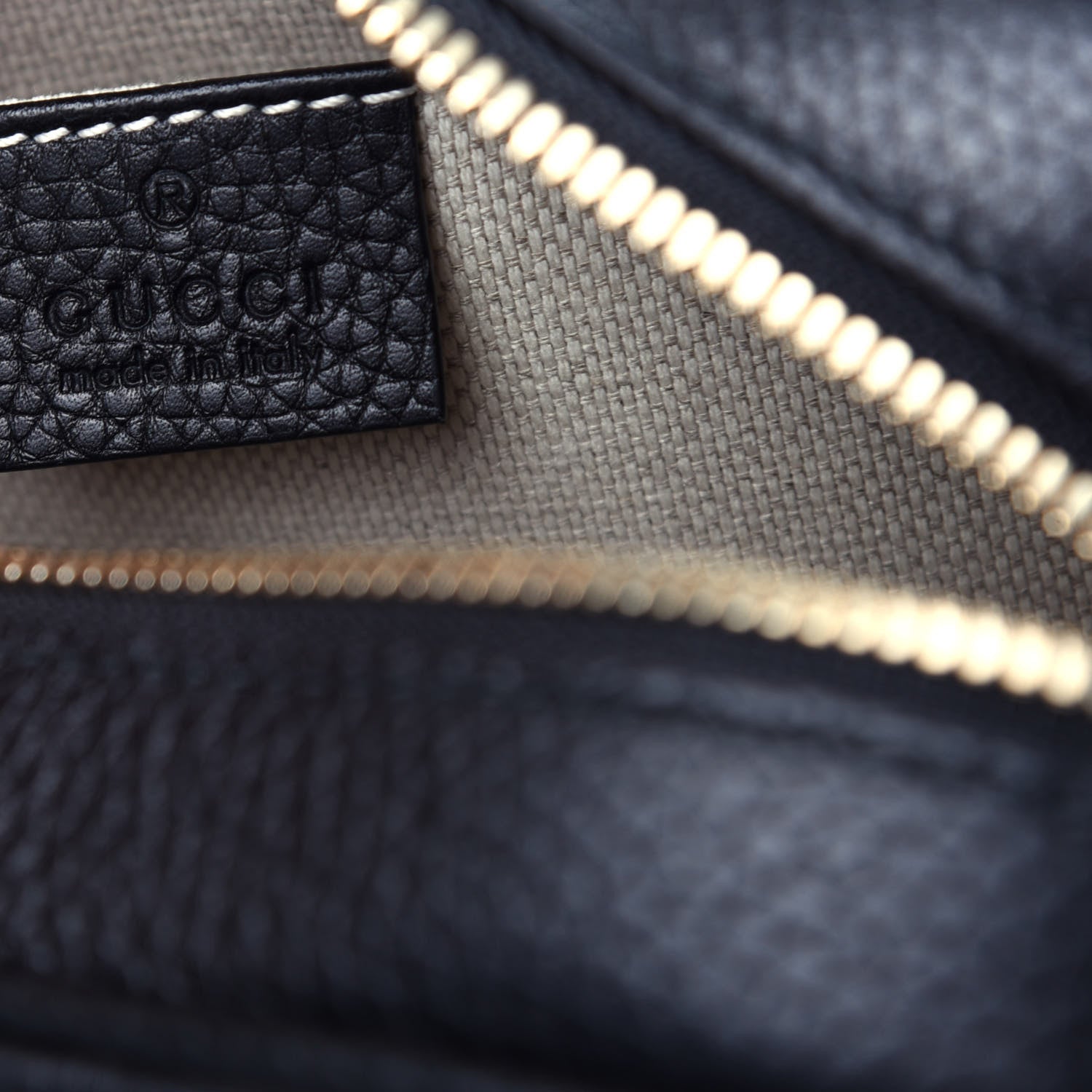 Gucci Pebbled Calfskin Small Soho Disco Bag Black 6 of 11