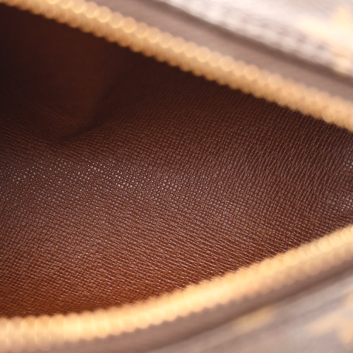 Louis Vuitton Monogram Papillon 19 5 of 9