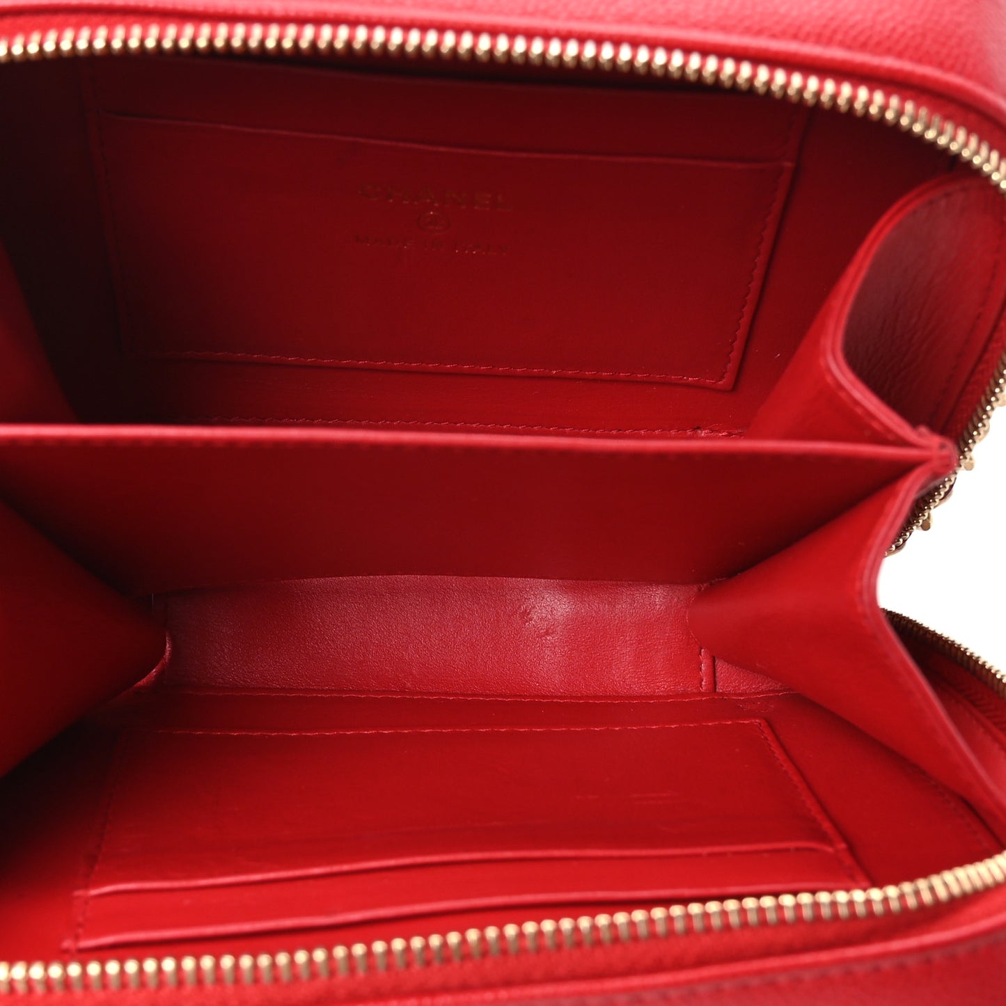 Caviar Quilted Filigree Vanity Clutch With Chain Red