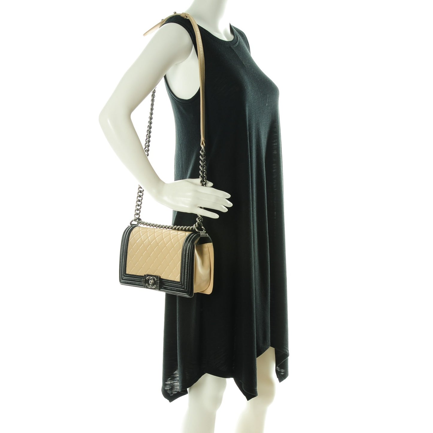 Lambskin Quilted Medium Boy Flap Black Beige