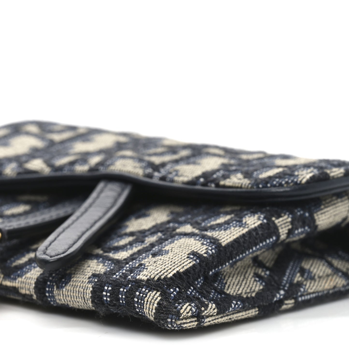 Oblique Nano Saddle Chain Pouch Blue