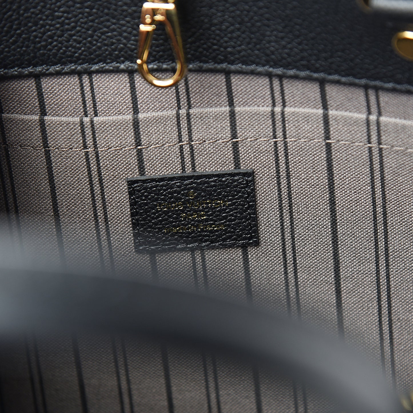 Empreinte Montaigne MM Black