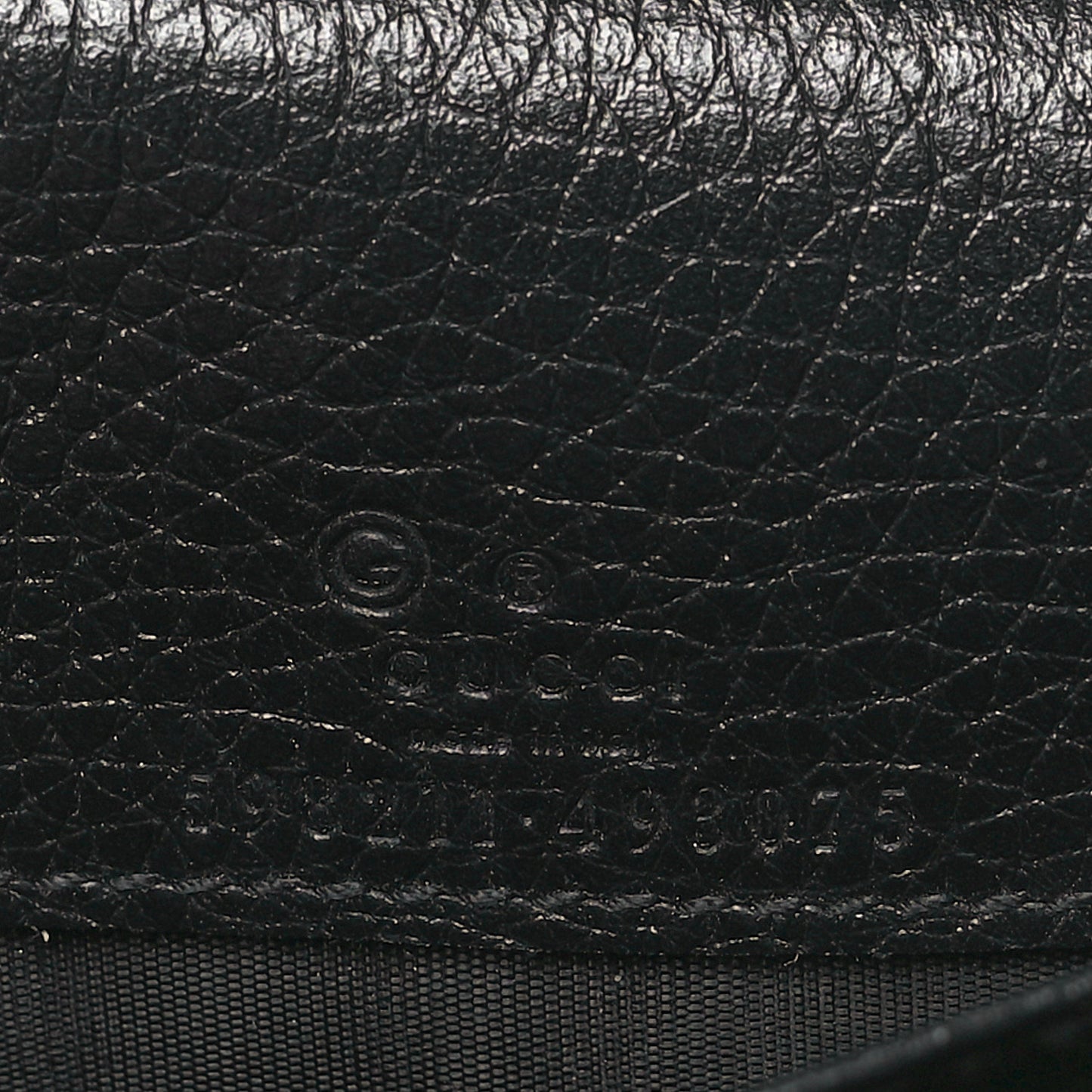 Pebbled Calfskin Soho Wallet On Chain Black