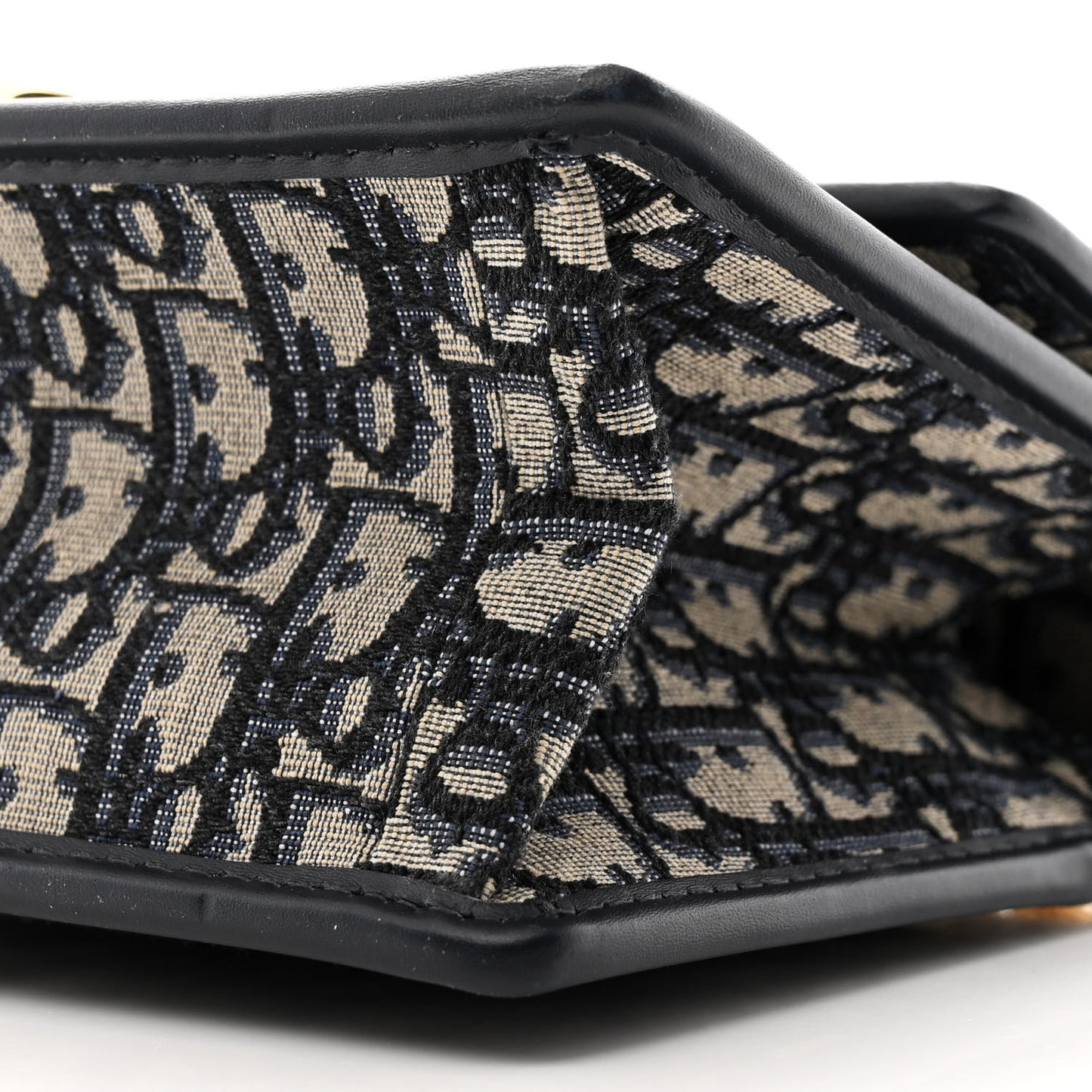 Oblique 30 Montaigne Chain Flap Bag Blue