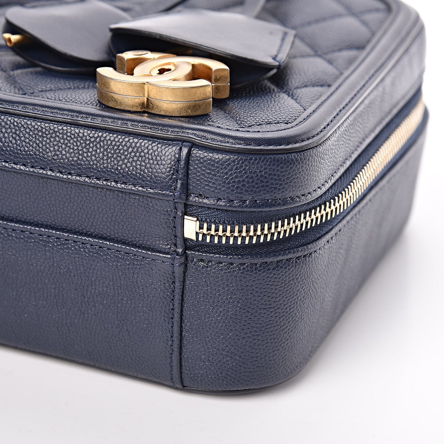 Caviar Quilted Medium CC Filigree Vanity Case Navy