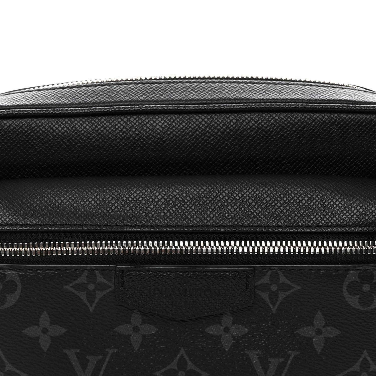Louis Vuitton Taiga Monogram Outdoor Bumbag Black 7 of 9