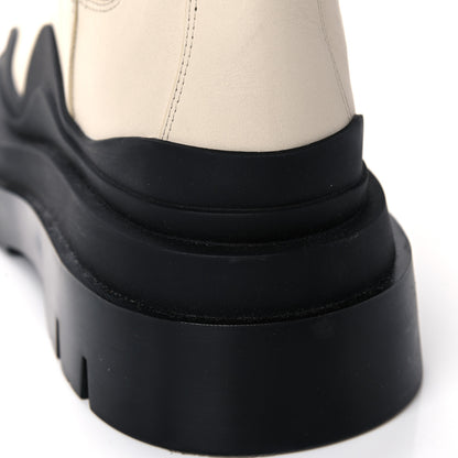 Bottega Veneta Calfskin The Tire Chelsea Boots 39 Sea Salt Black 11 of 14