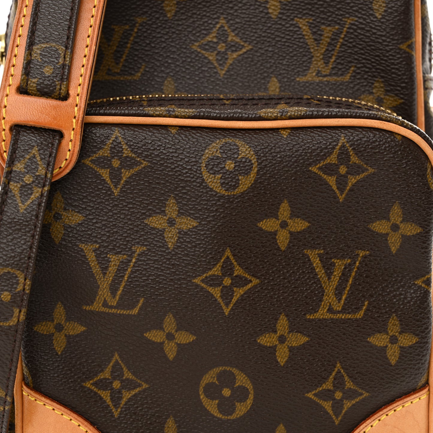 Monogram Amazone