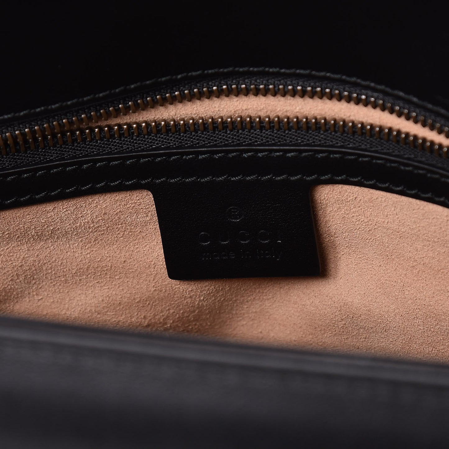 Calfskin Matelasse Large GG Marmont Shoulder Bag Black