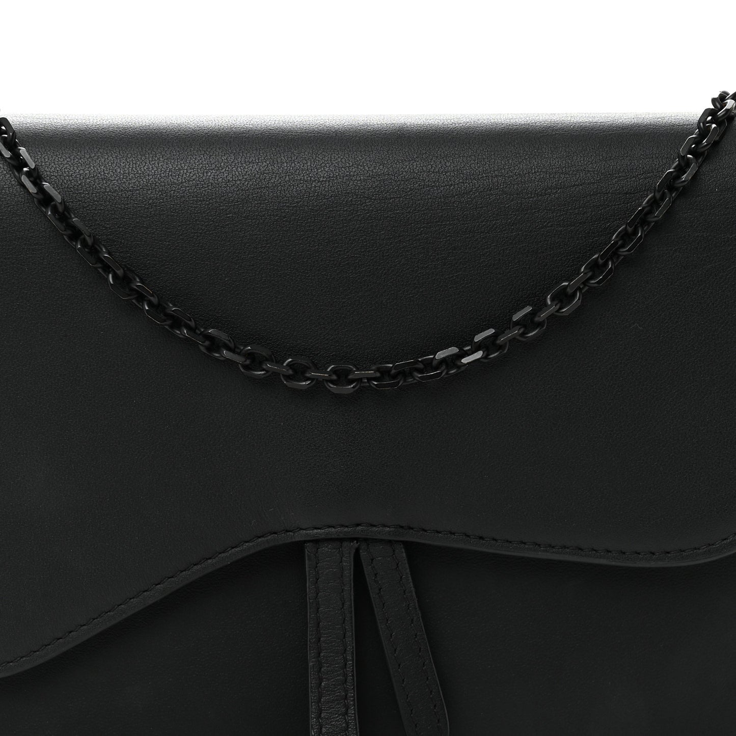 Ultra Matte Calfskin Saddle Chain Pouch Black