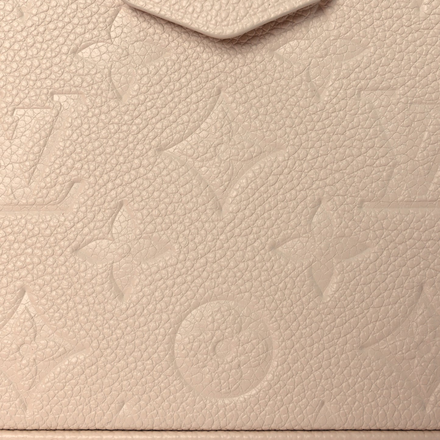 Empreinte Easy Pouch On Strap Cream