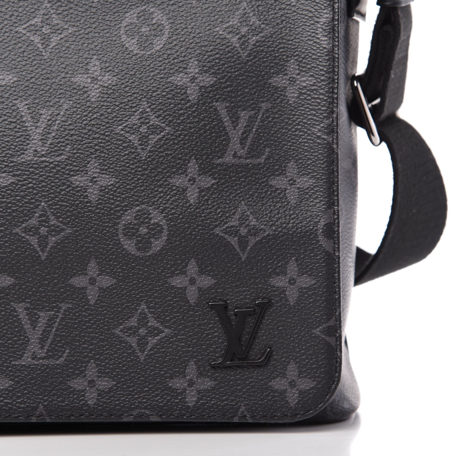 Louis Vuitton Monogram Eclipse District MM 9 of 10