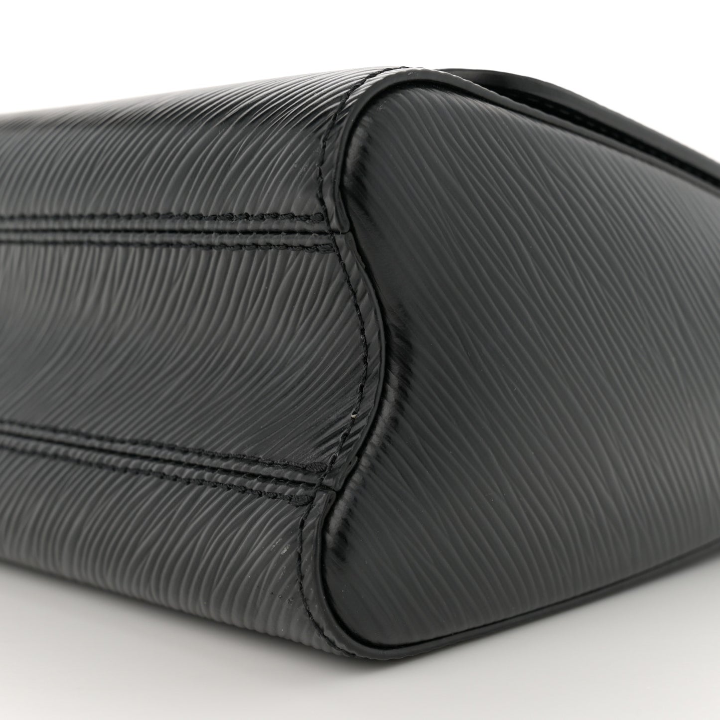 Epi Twist Shoulder Bag MM Black