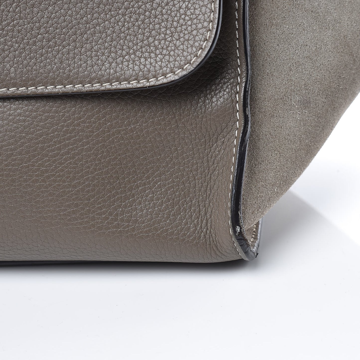 Drummed Calfskin Suede Small Trapeze Souris