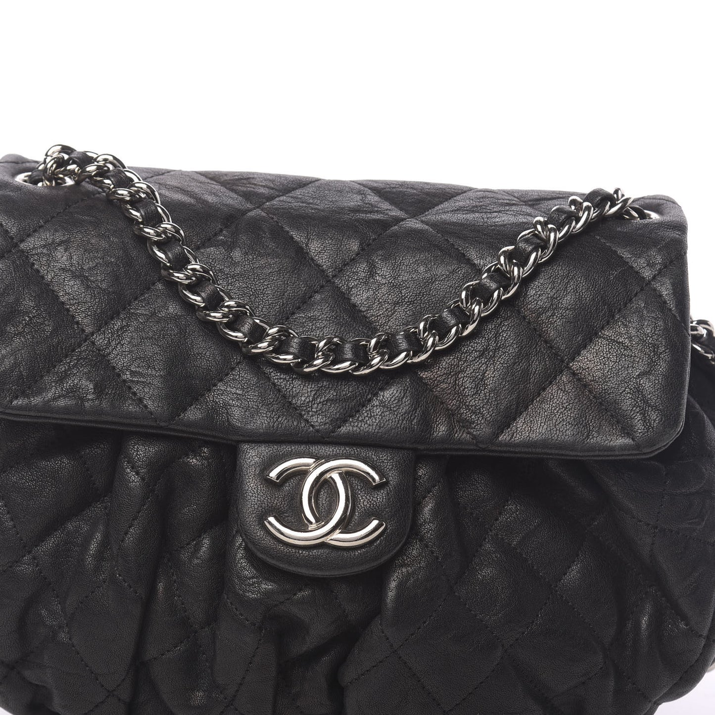 Washed Lambskin Quilted Medium Chain Around Messenger Black