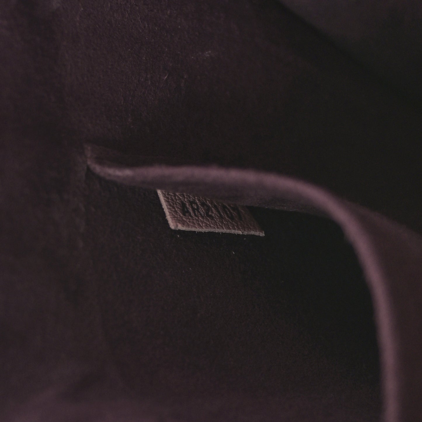 Calfskin Lockmeto Rose Poudre