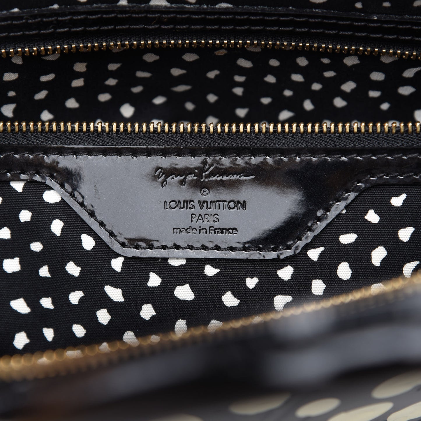 Vernis Kusama Infinity Dots Lockit MM Black