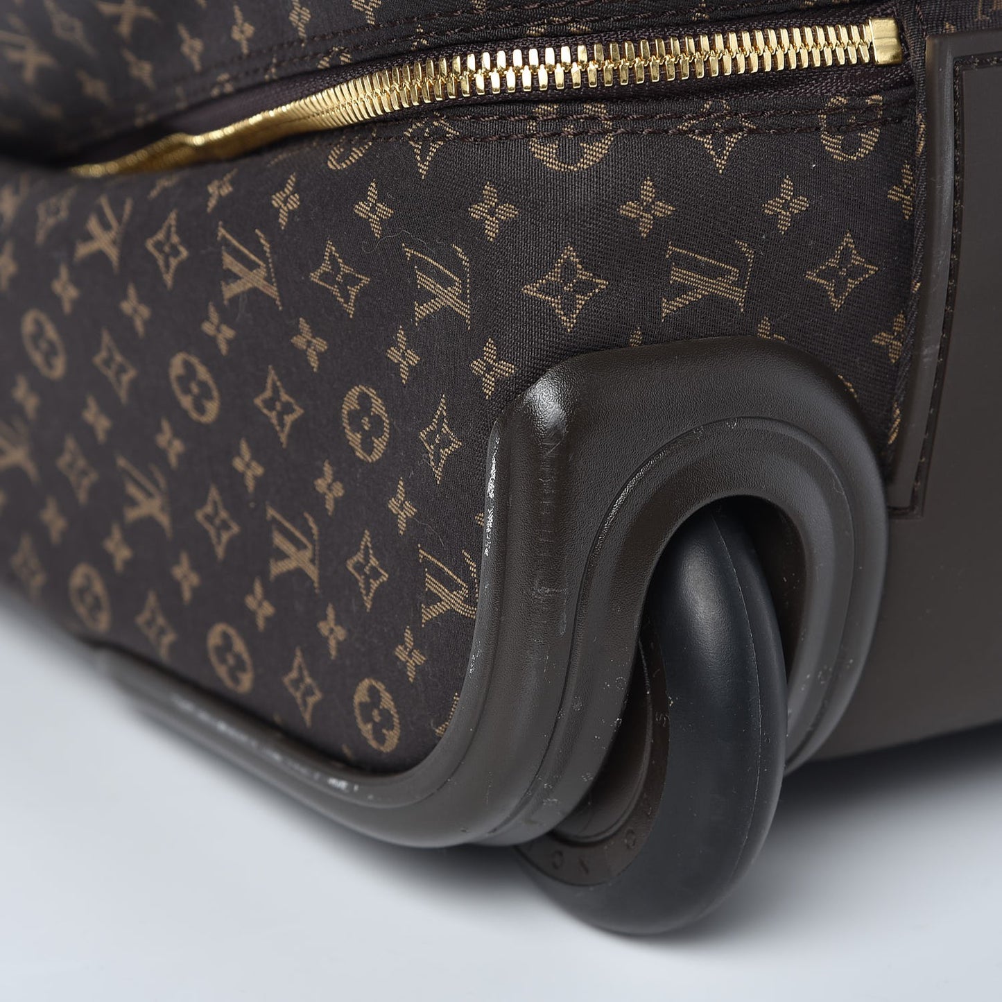 Monogram Idylle Epopee Rolling Suitcase Fusain