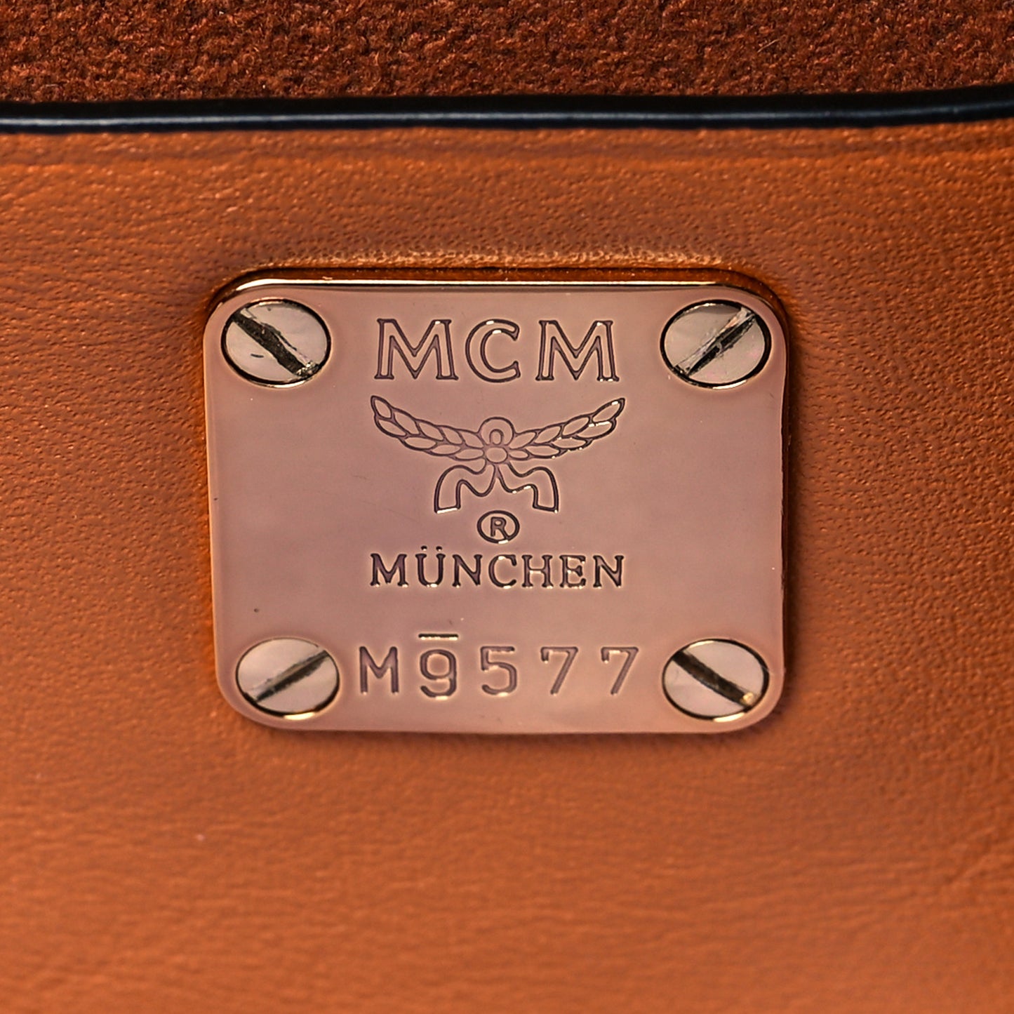 Visetos Small Berlin Crossbody Cognac