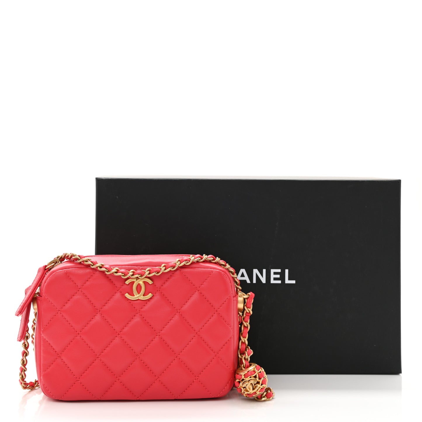 Lambskin Quilted CC Pearl Crush Camera Case Red
