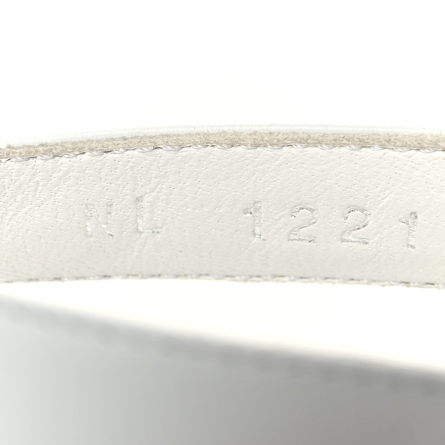 Louis Vuitton Calfskin Signature Thong Sandal 39 White 6 of 8