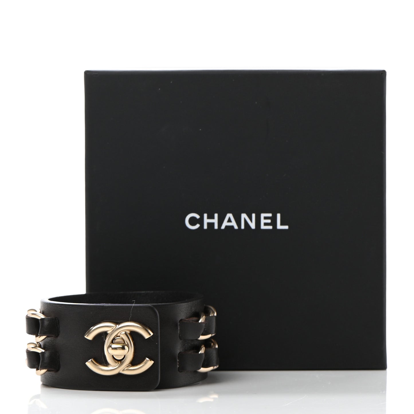 Lambskin CC Chain Turnlock Bracelet M Brown