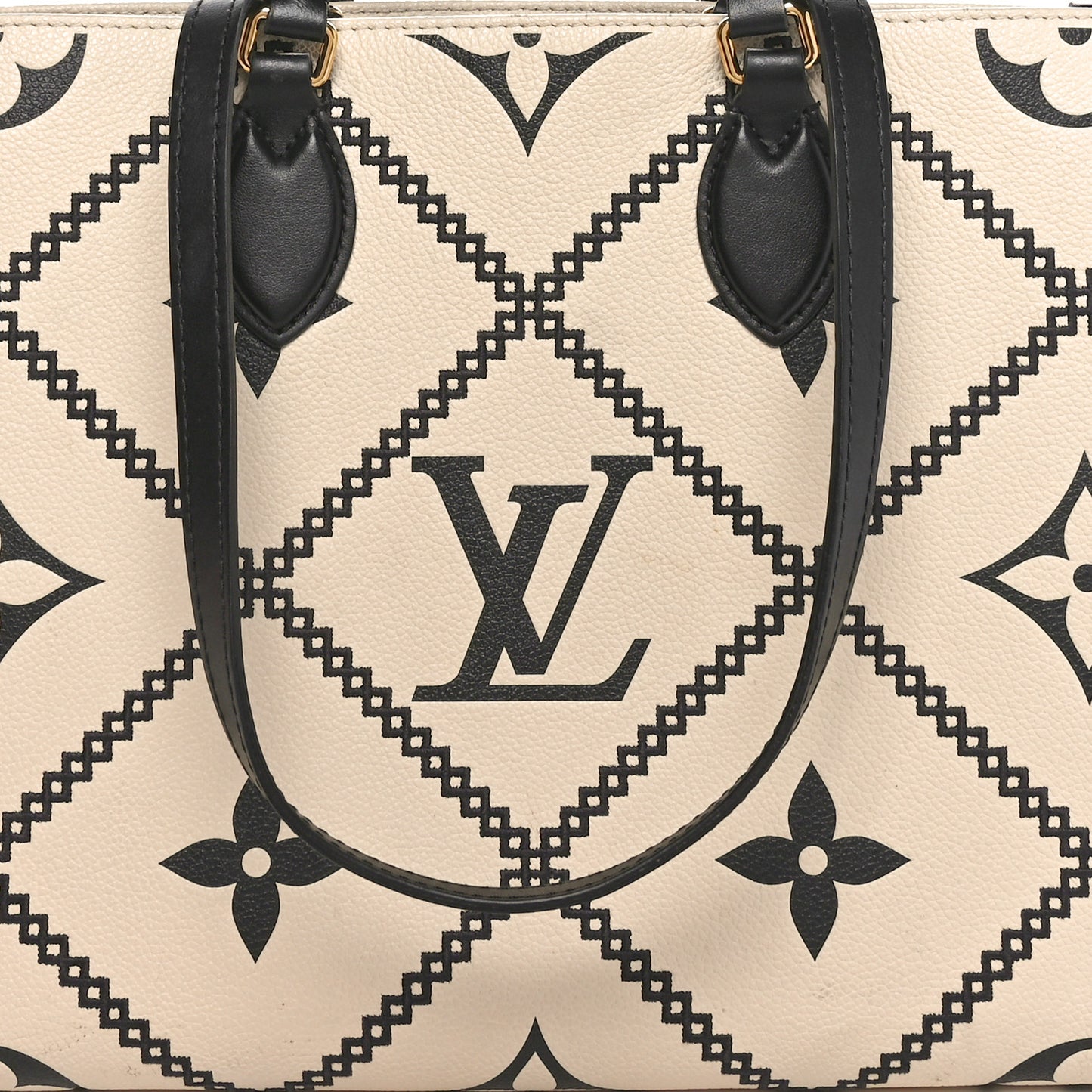 Empreinte Monogram Giant Broderies Onthego MM Cream Black