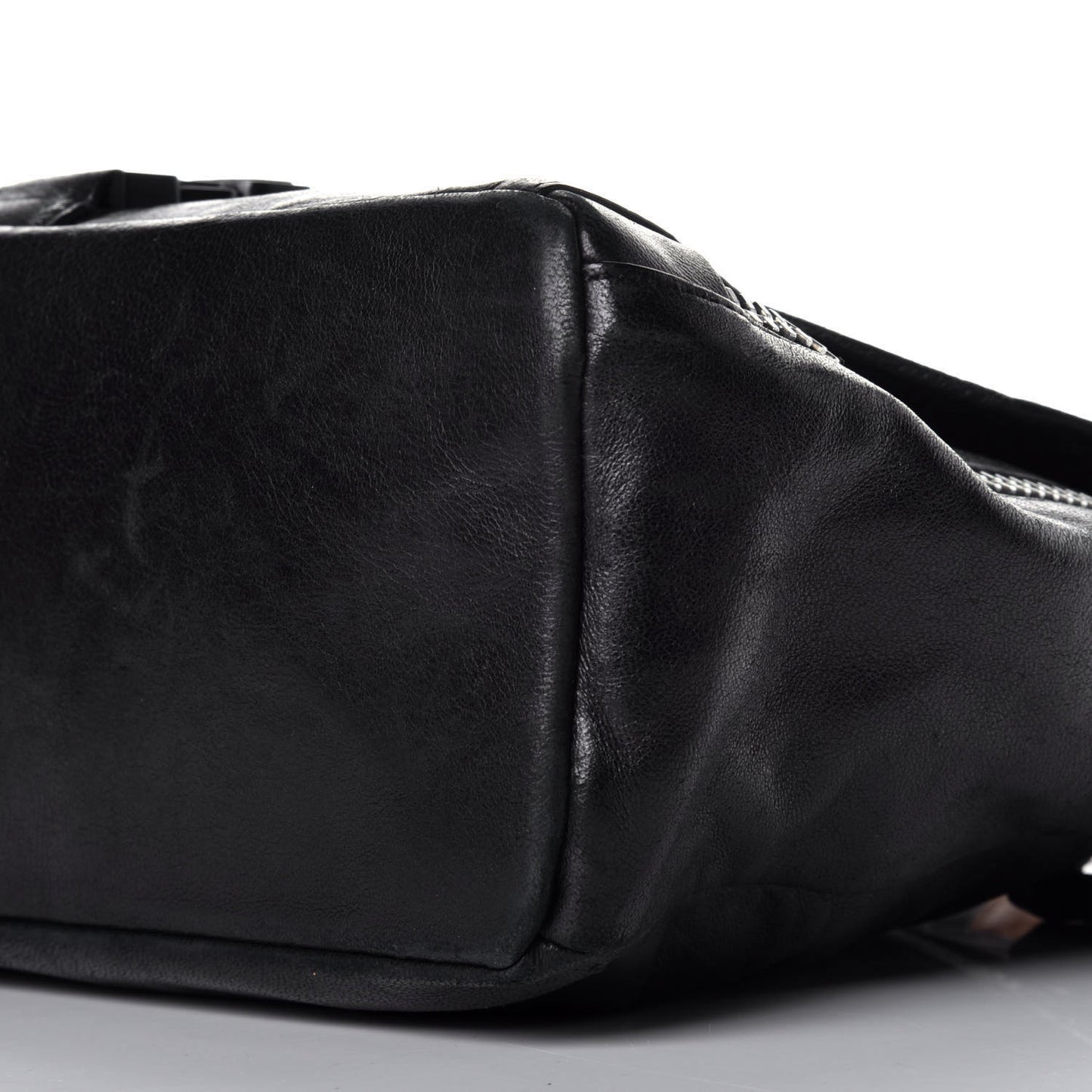 Lambskin Medium Killian Messenger Bag Black