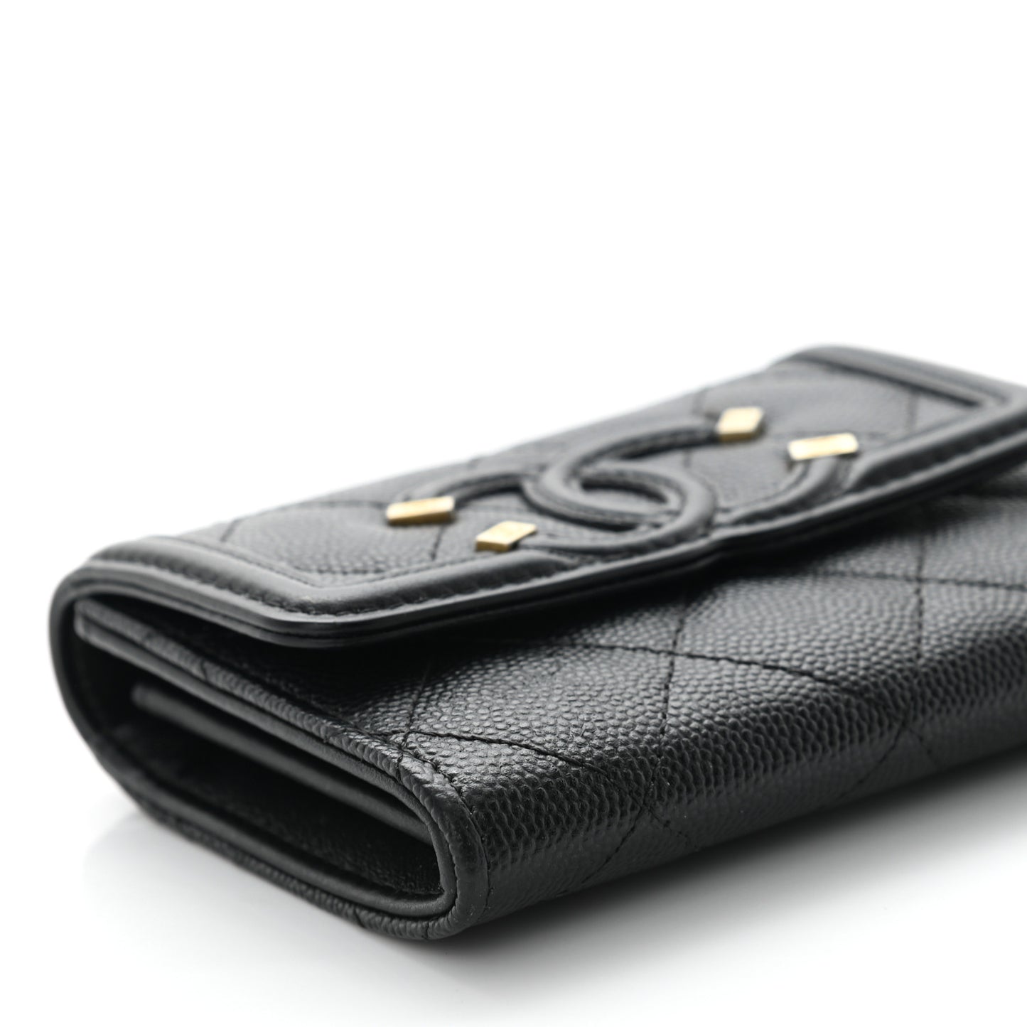 Caviar Quilted Medium Filigree Flap Wallet Black