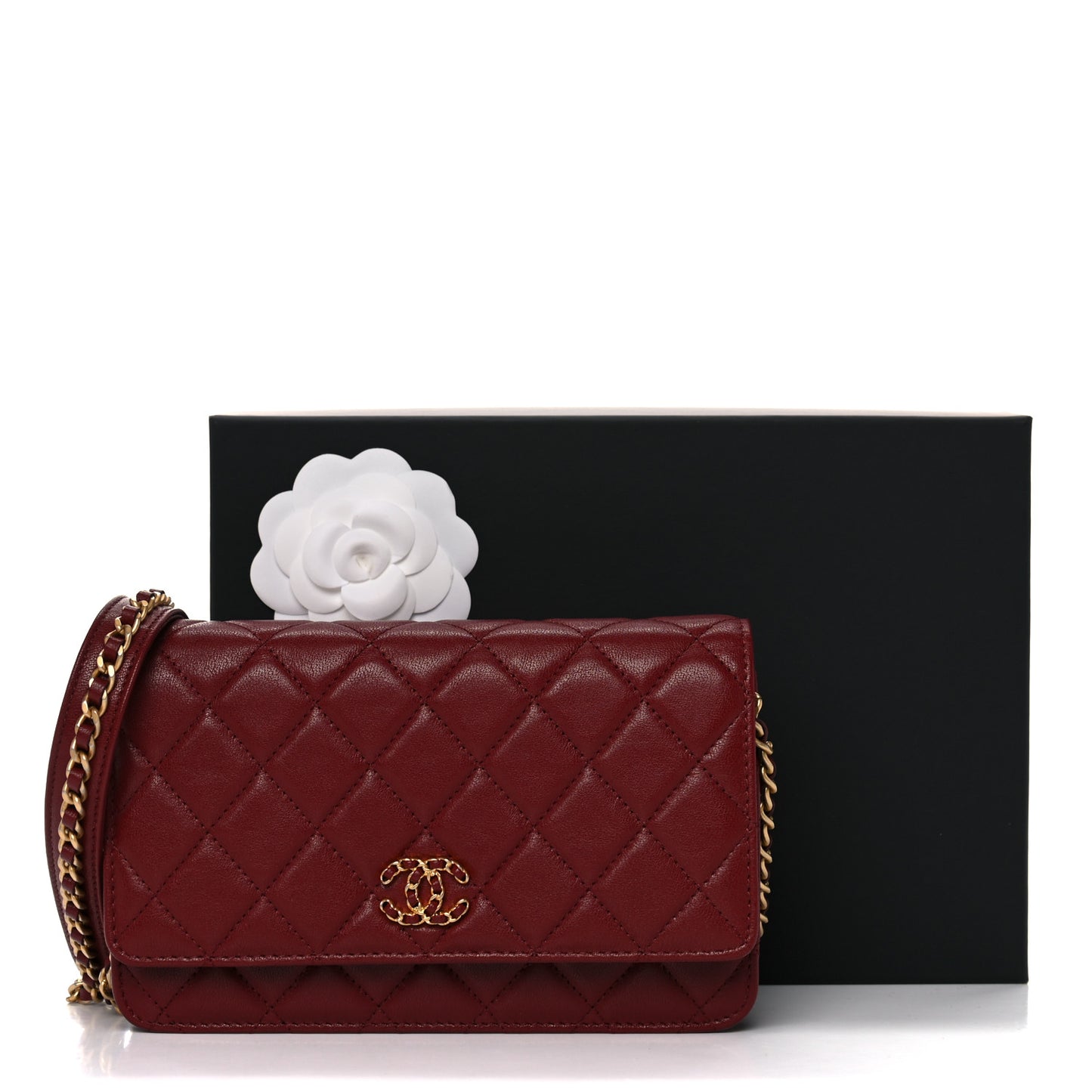 Lambskin Quilted Infinity Wallet On Chain WOC Burgundy