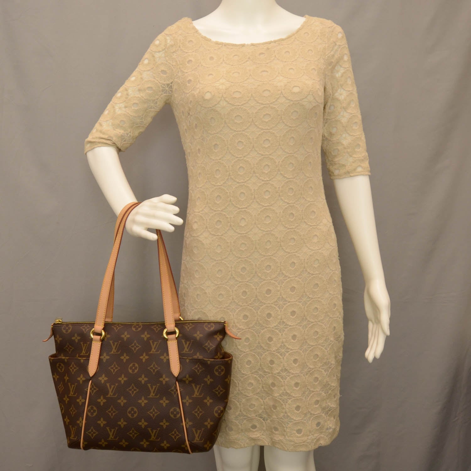 Louis Vuitton Monogram Totally PM 2 of 7