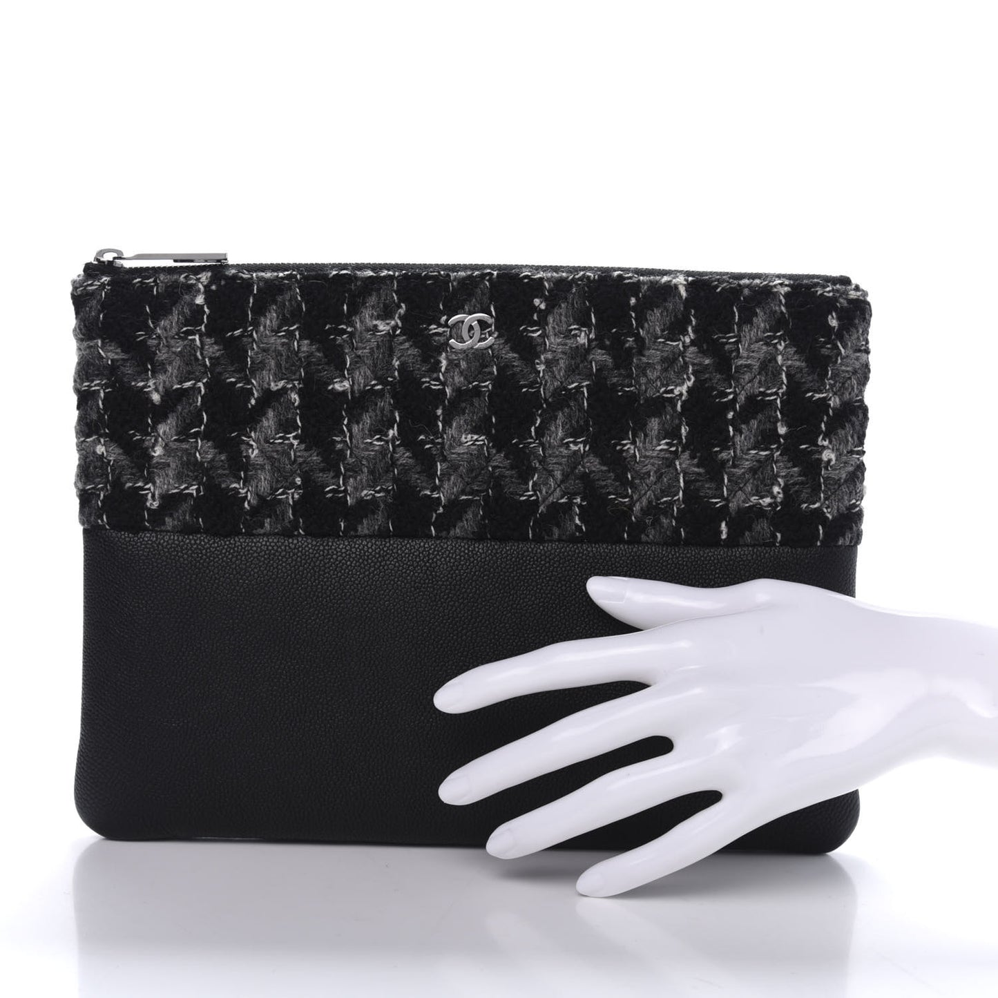 Caviar Tweed Quilted Medium Cosmetic Pouch Black