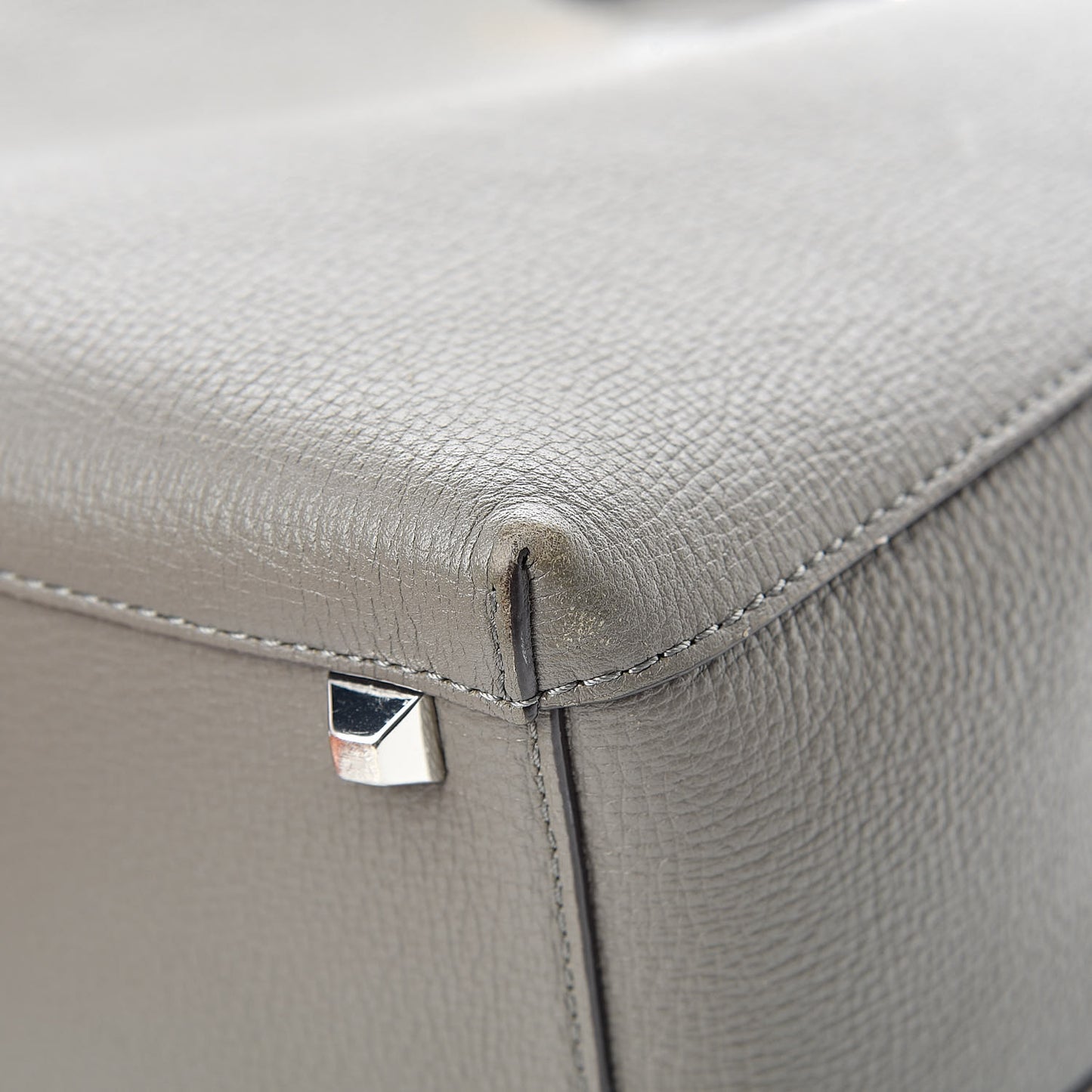 Grained Calfskin Visetos Medium Sarah Hobo Grey