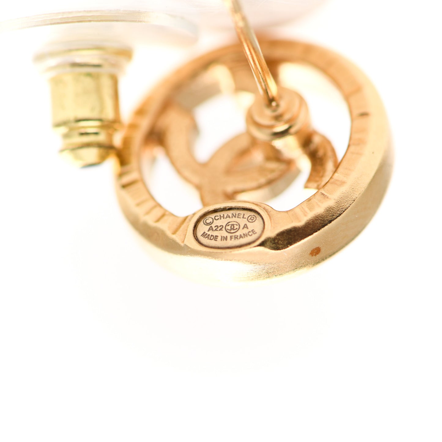 Metal Crystal Textured CC Round Earrings Gold