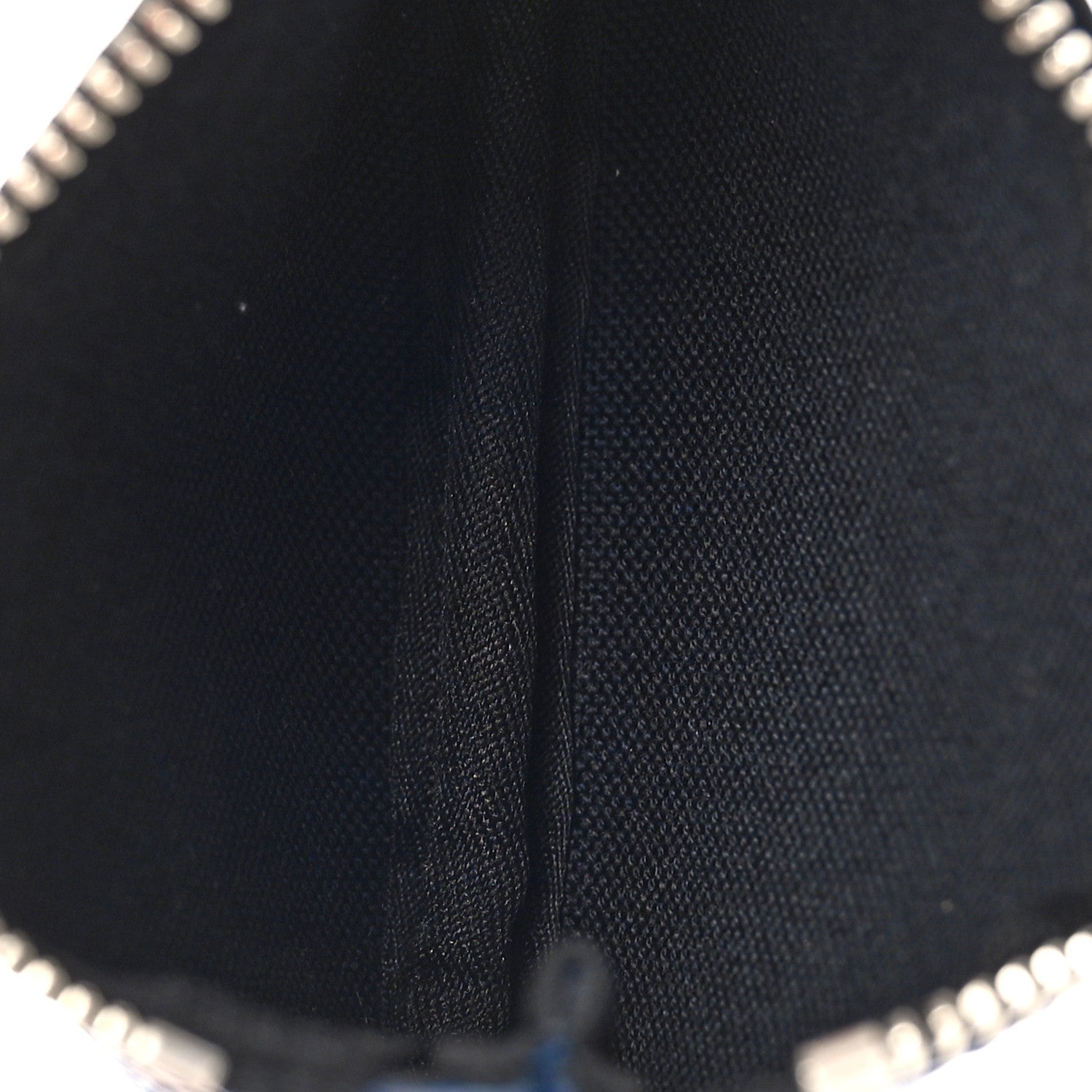 Louis Vuitton Taigarama Trio Messenger Key Pouch Cobalt 5 of 9