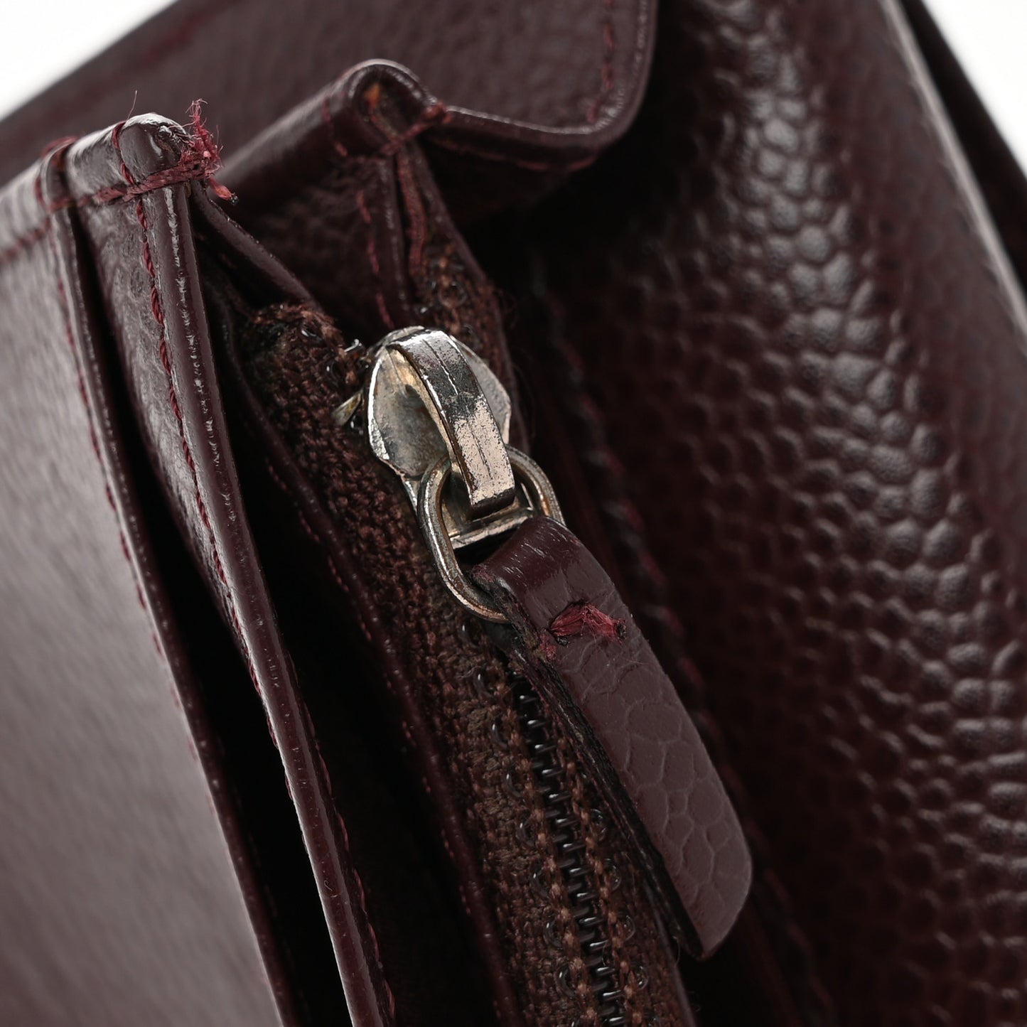 Caviar Timeless CC Yen Wallet Burgundy