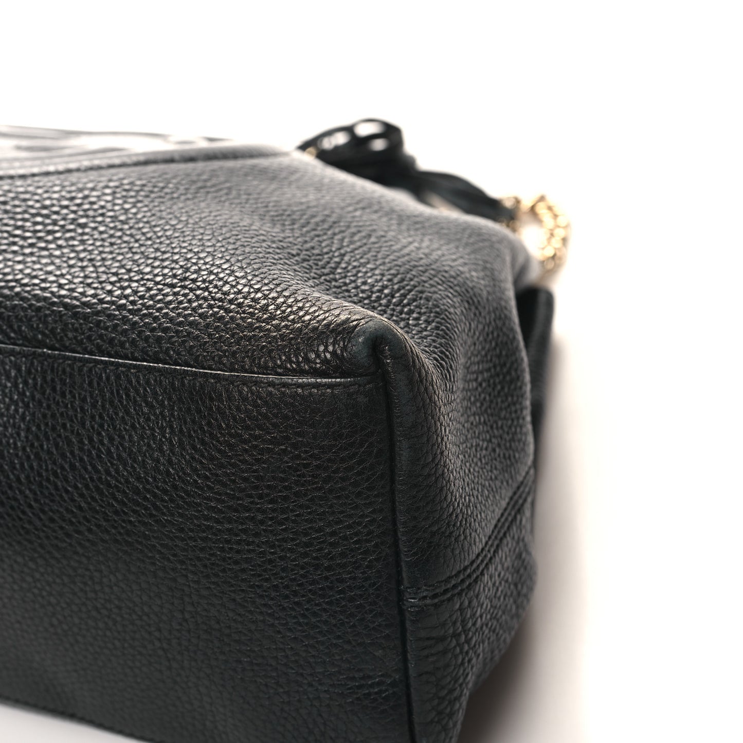 Pebbled Calfskin Medium Soho Chain Shoulder Bag Black