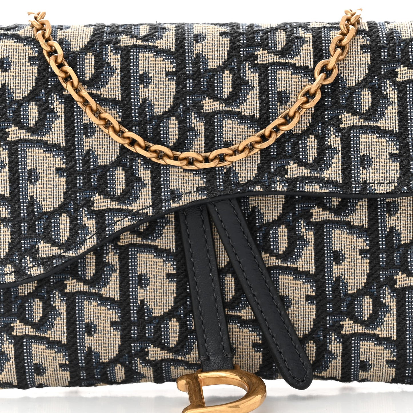 Oblique Saddle Chain Long Wallet Blue
