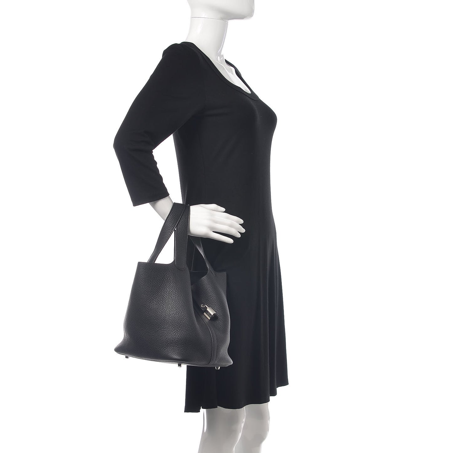 Taurillon Clemence Picotin Lock 22 MM Black