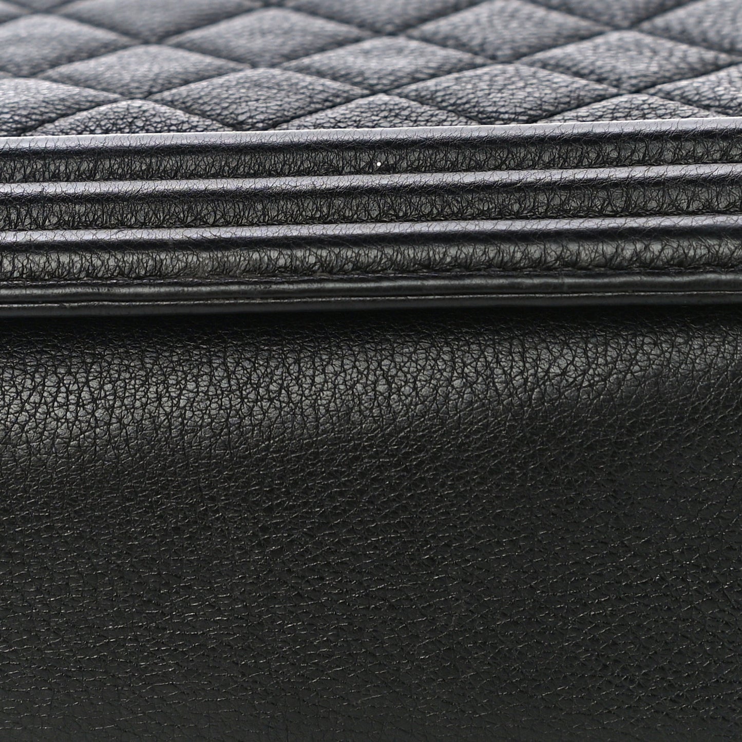 Grained Calfskin Quilted New Medium Boy Flap Black