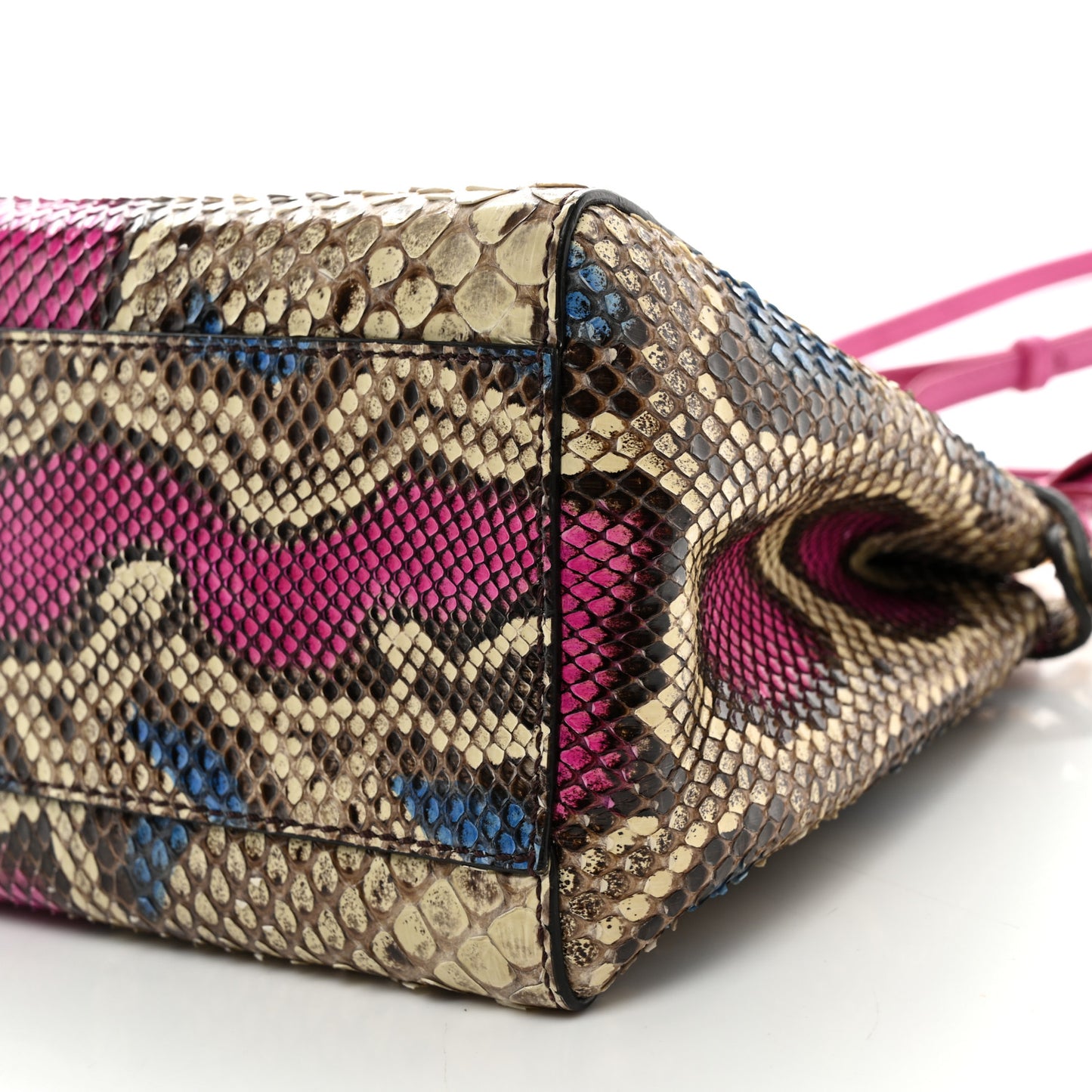 Snakeskin Mini Peekaboo Iconic Satchel Daisy Roccia Magenta