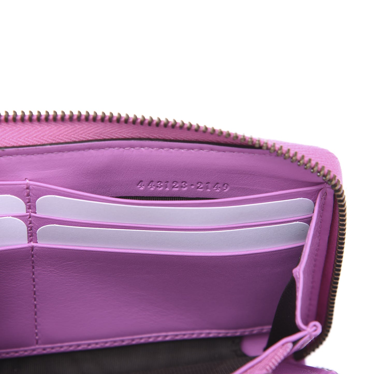 Calfskin Matelasse GG Marmont Zip Around Wallet Candy Mousse