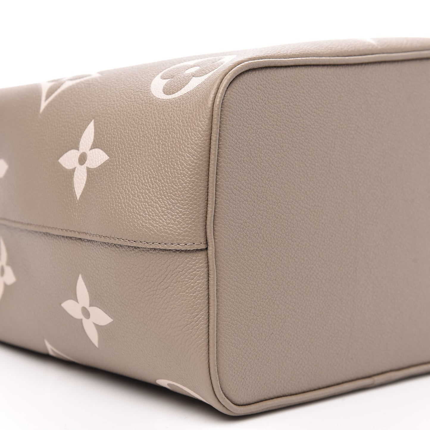 Empreinte Monogram Giant Neonoe MM Tourterelle Creme