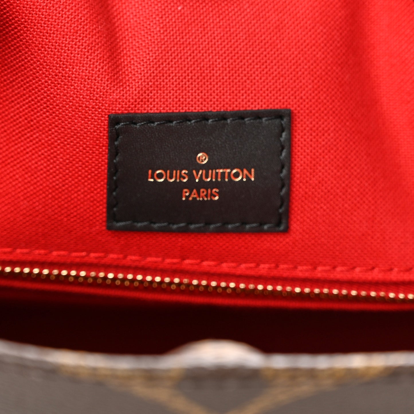 Reverse Monogram Giant Onthego MM