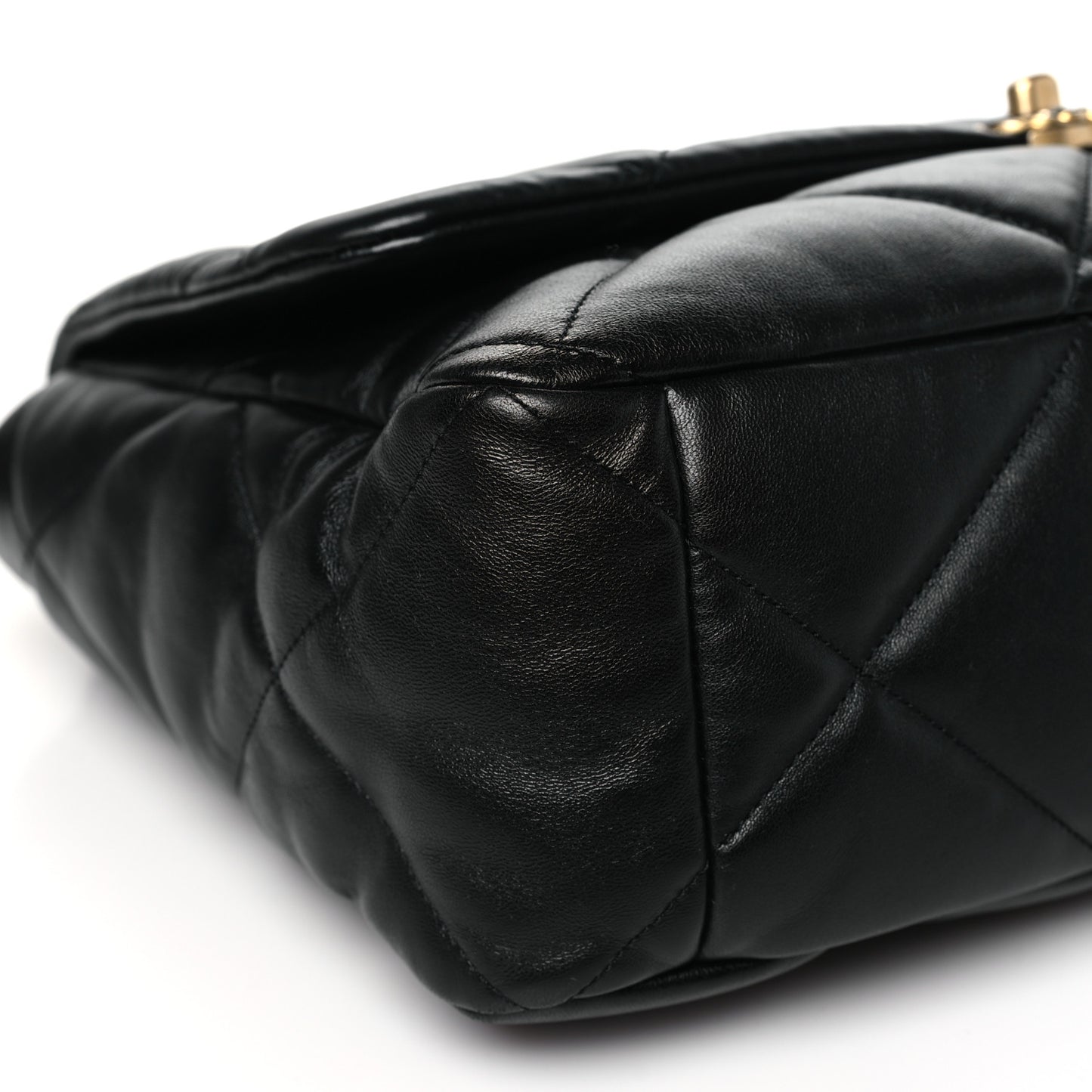 Lambskin Quilted Maxi Chanel 19 Flap Black