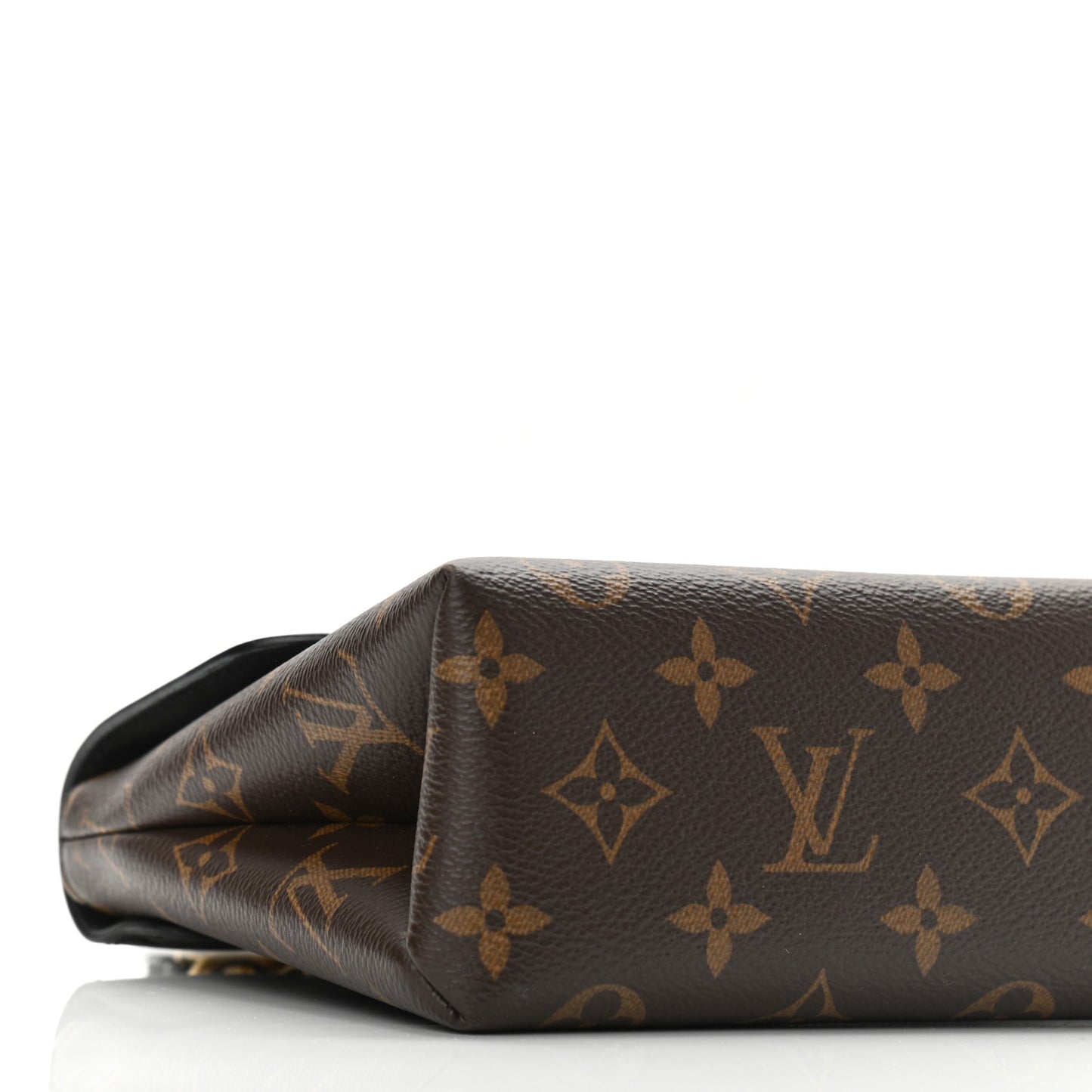Monogram Locky BB Black