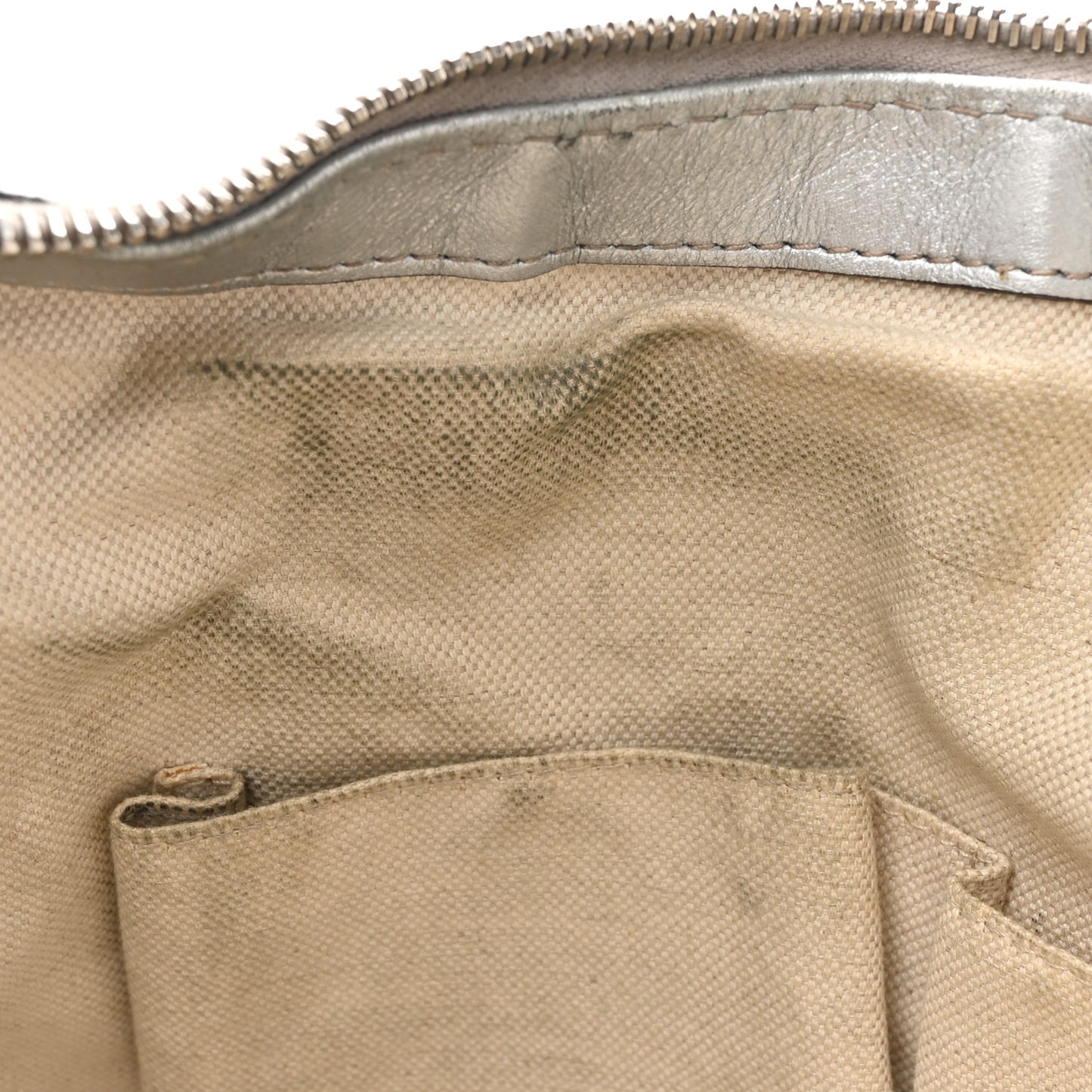Metallic Guccissima Medium Sukey Hobo Silver
