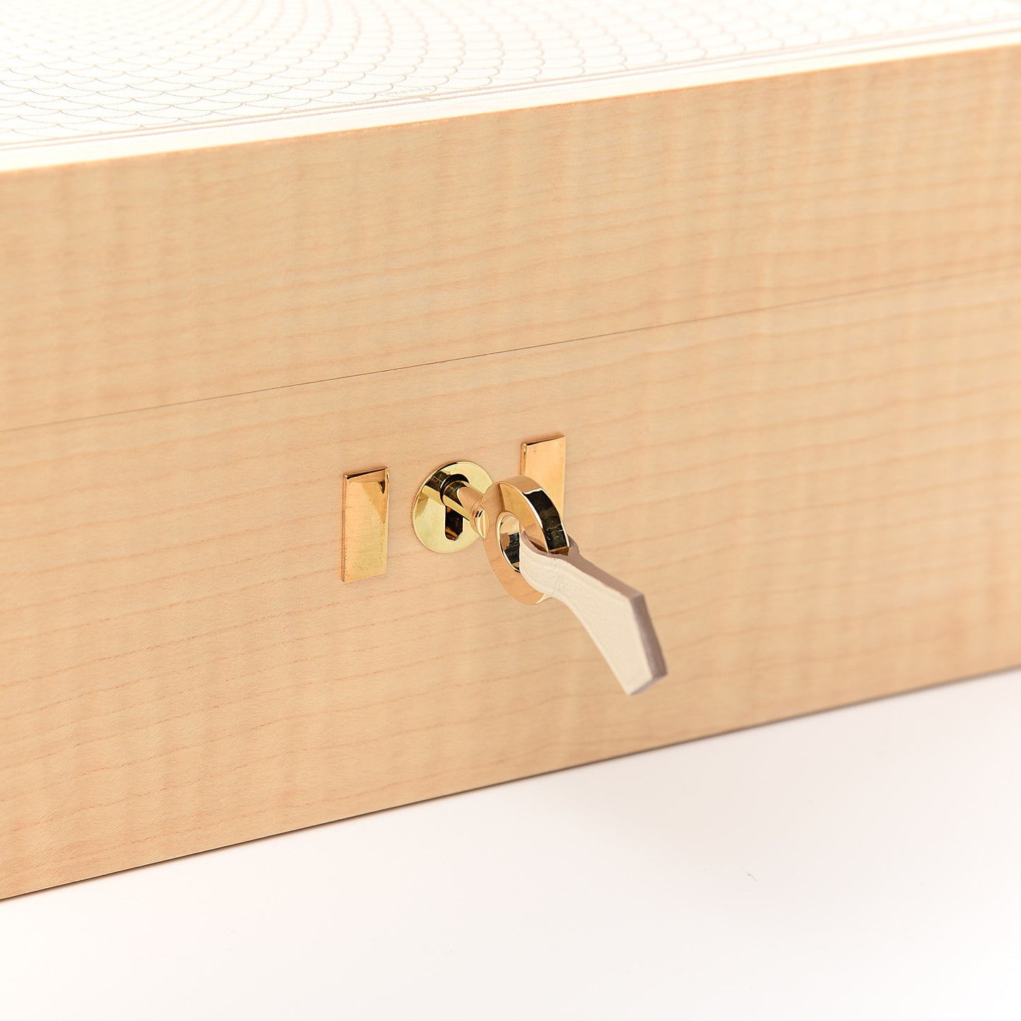 Wood H Deco Jewelry Box