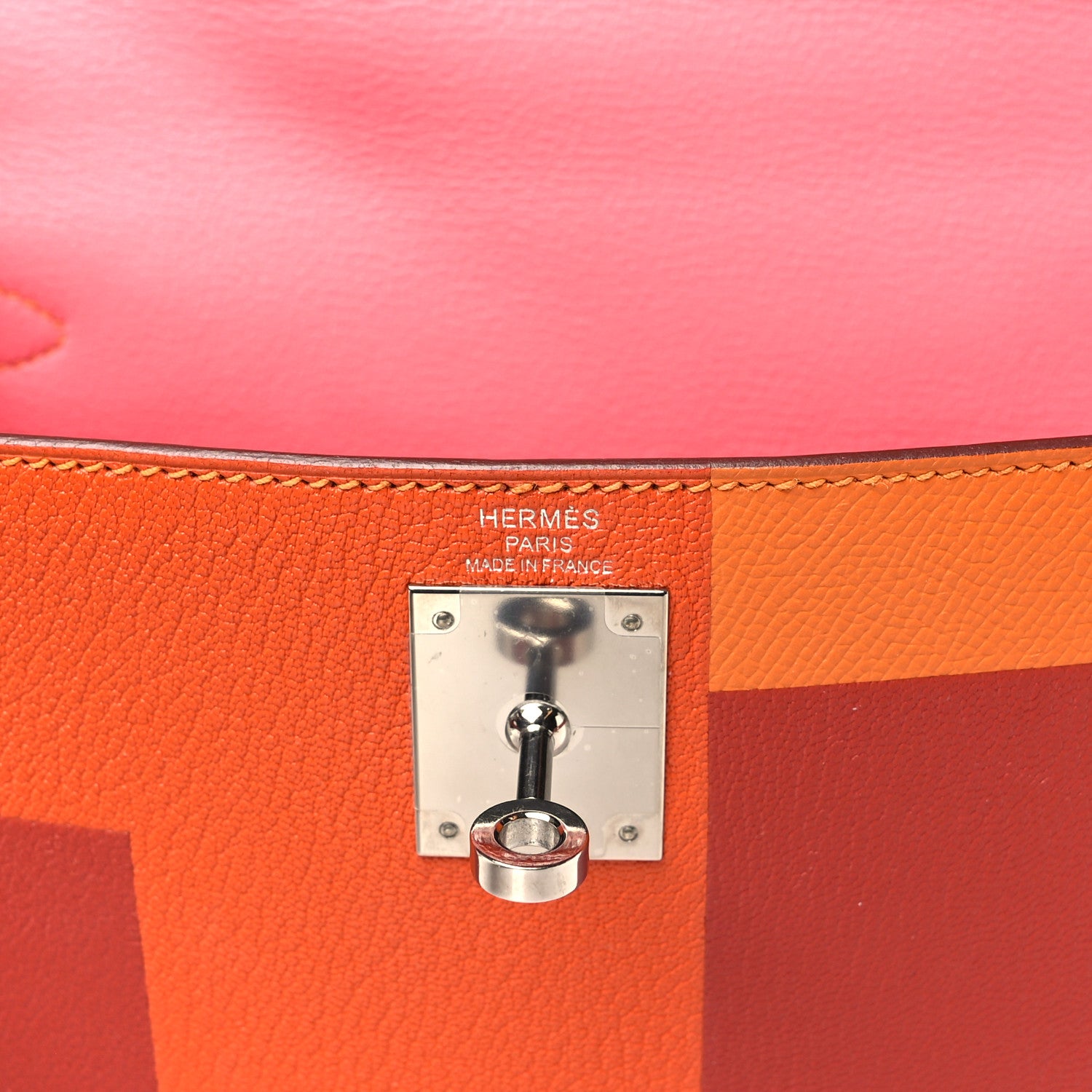 Hermes Epsom Chevre Mysore Kellygraphie Lettre R Kelly Sellier 28 Abricot Brique Feu 6 of 11